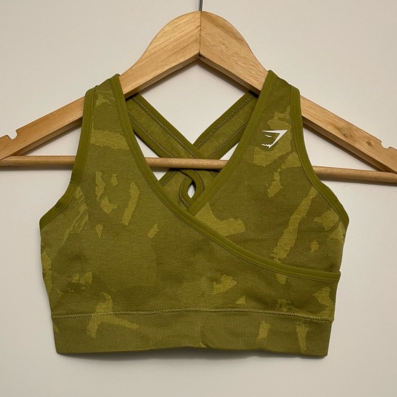 Green Camo Gymshark Sports Bra - Picture 1 of 2